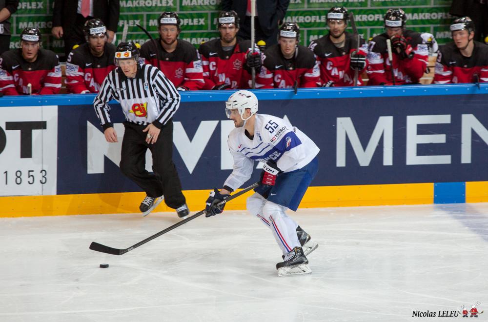 France 3 - 4 Canada