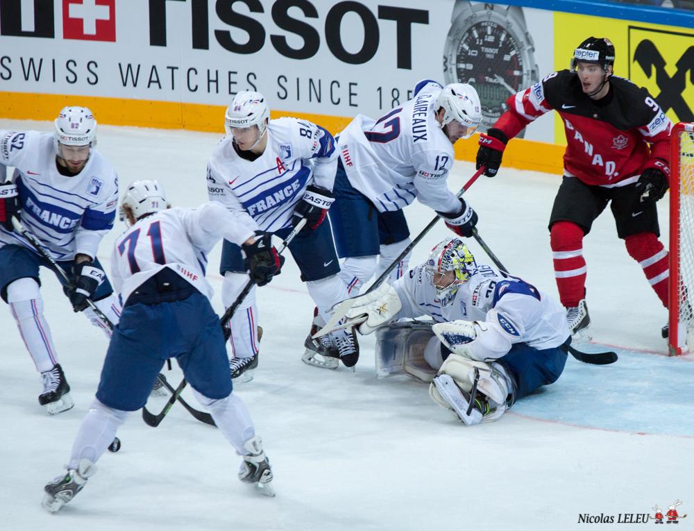 France 3 - 4 Canada