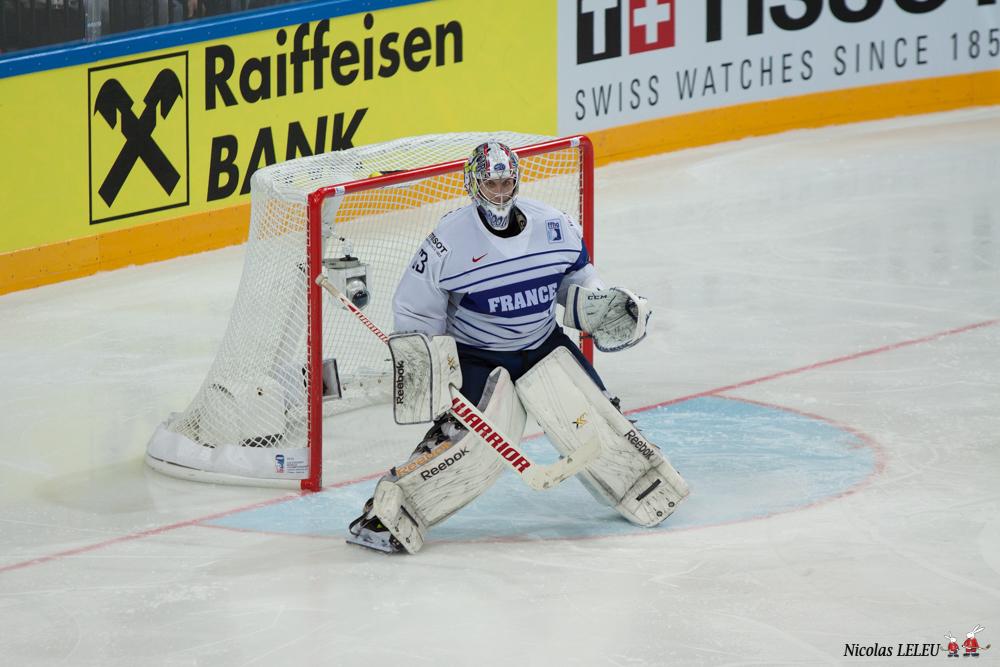 France 3 - 4 Canada