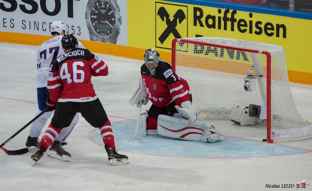 France 3 - 4 Canada