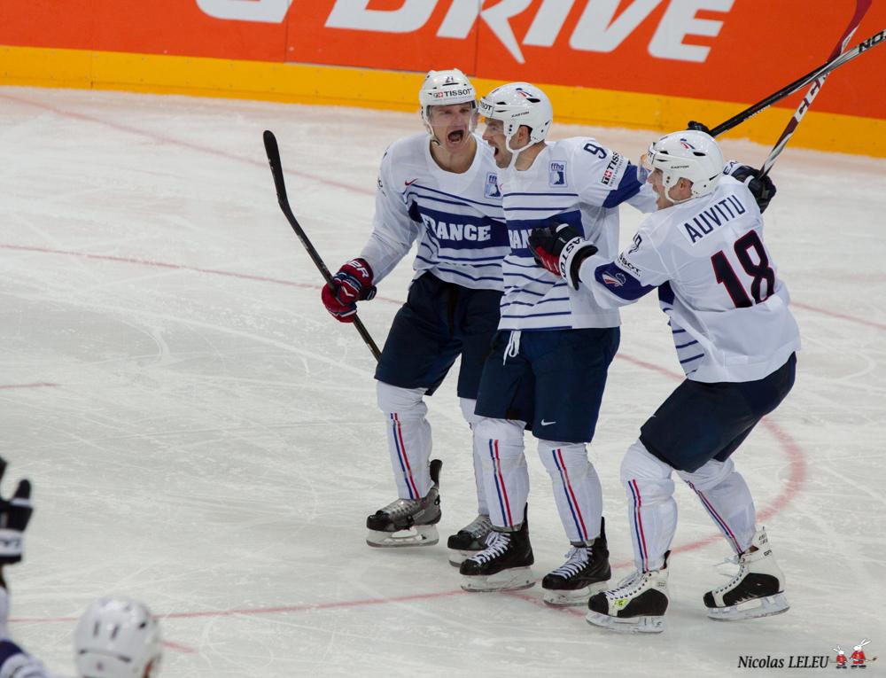 France 3 - 4 Canada