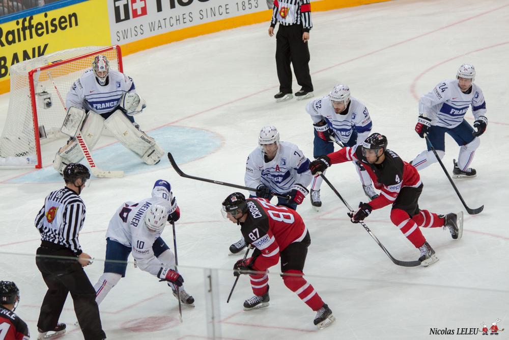 France 3 - 4 Canada