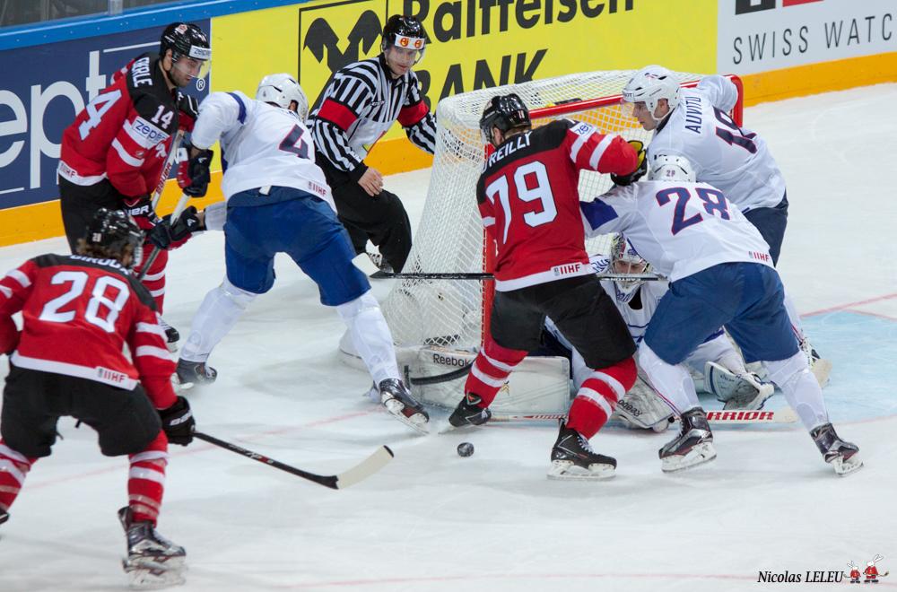 France 3 - 4 Canada