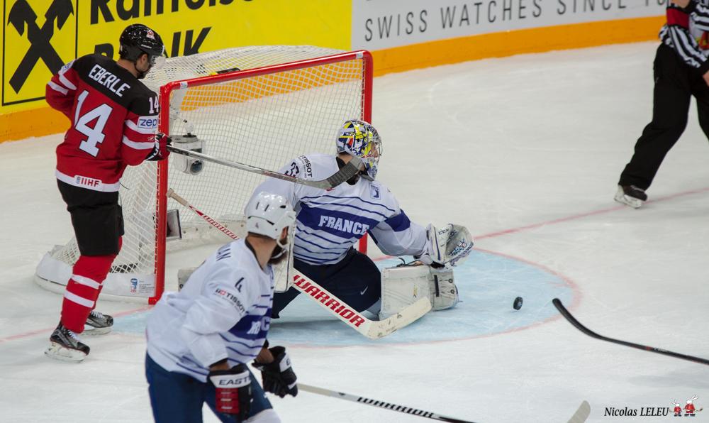 France 3 - 4 Canada