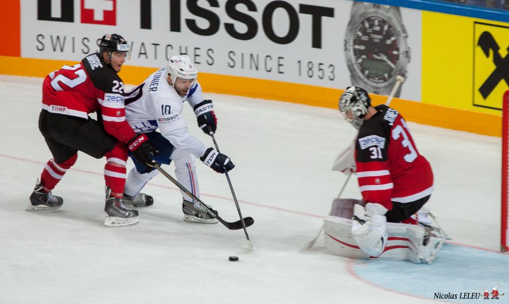 France 3 - 4 Canada
