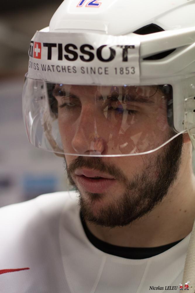France 3 - 4 Canada