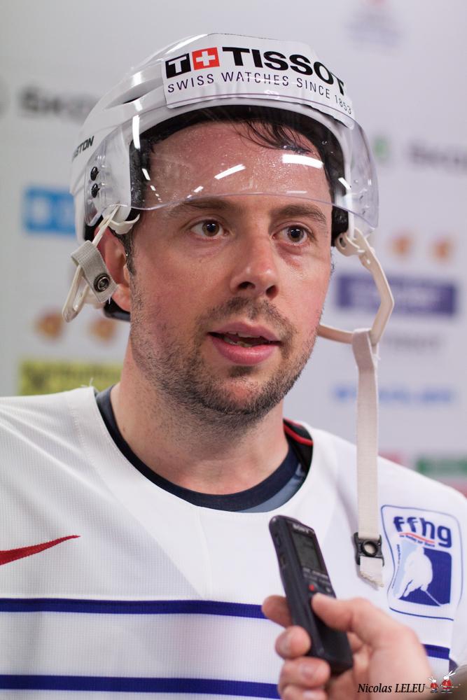 France 3 - 4 Canada