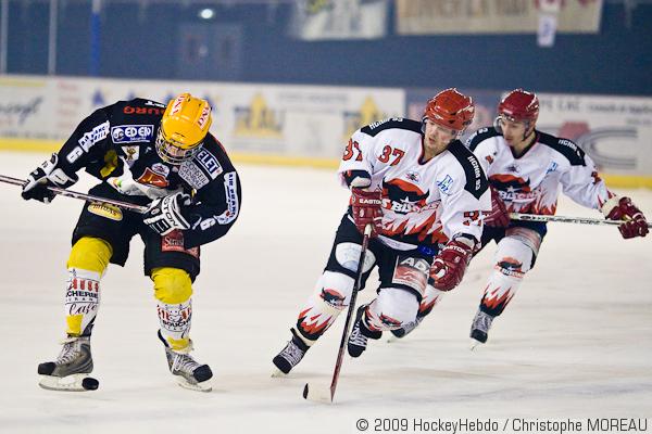 Strasbourg  5 - 2 Neuilly/Marne