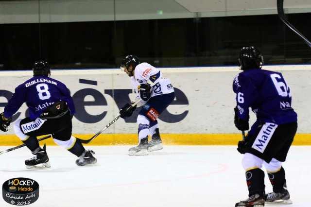 Photo hockey reportage Les Chamois échouent d’une longueur