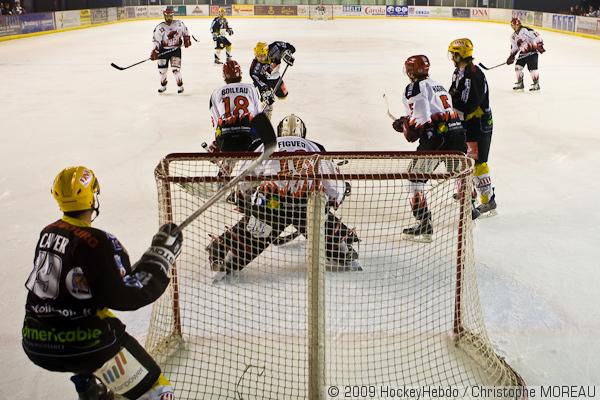 Strasbourg  5 - 2 Neuilly/Marne