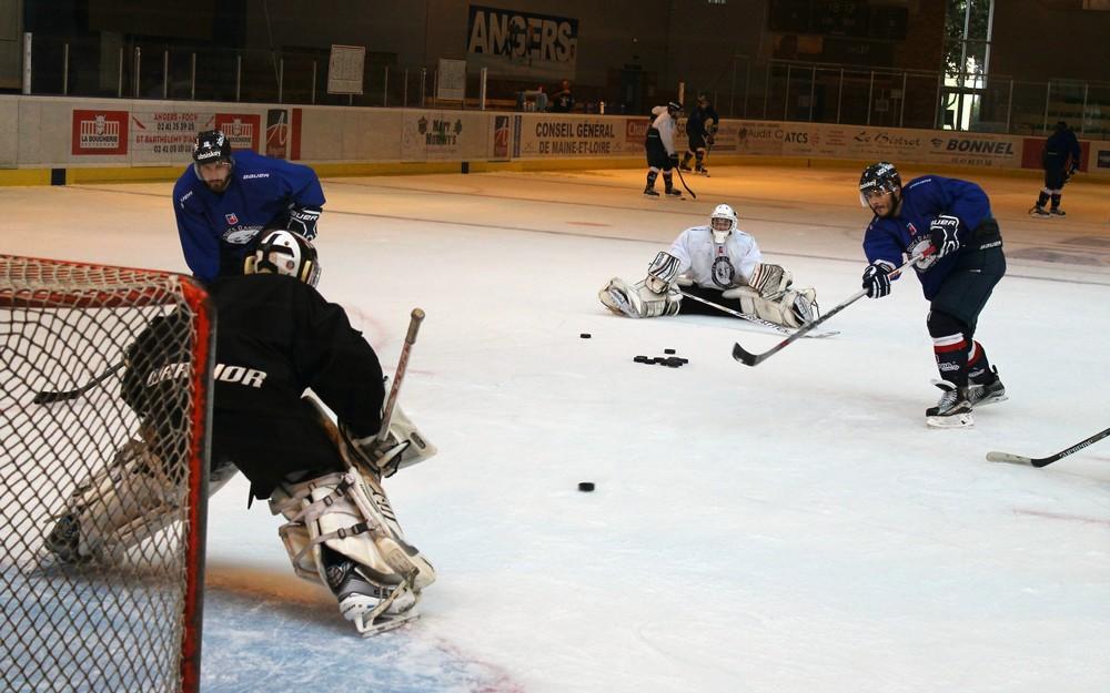 Les Ducs d'Angers retrouvent la glace — Reportage