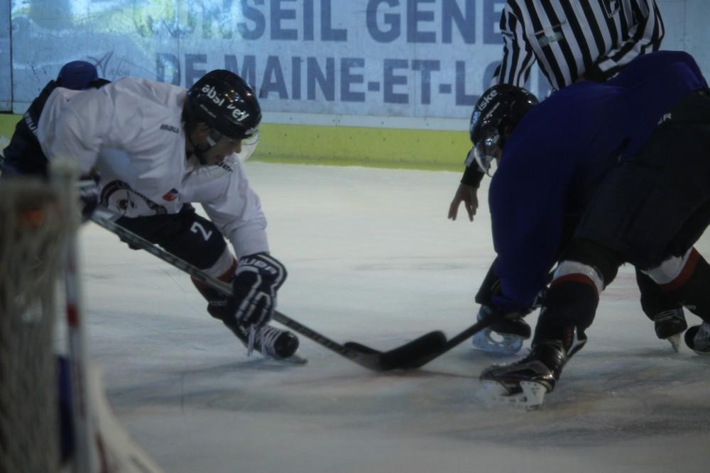 Les Ducs d'Angers retrouvent la glace — Reportage