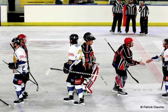 Photo hockey reportage Riviera Cup : Chamonix en six face à Neuilly