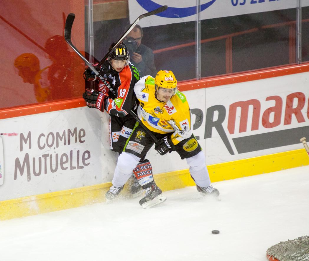 Amiens  7 - 6 Strasbourg 