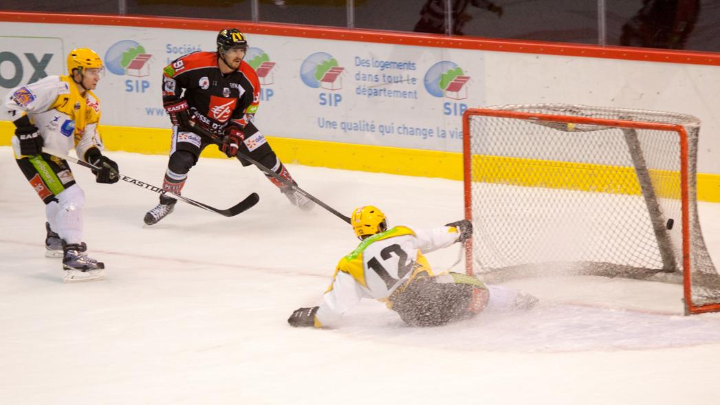 Amiens  7 - 6 Strasbourg 