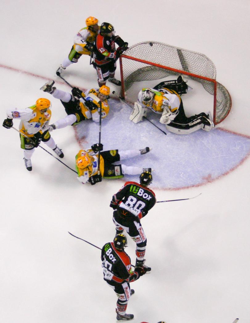 Amiens  7 - 6 Strasbourg 