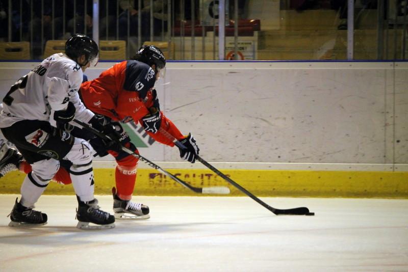 Angers  4 - 1 Brest 