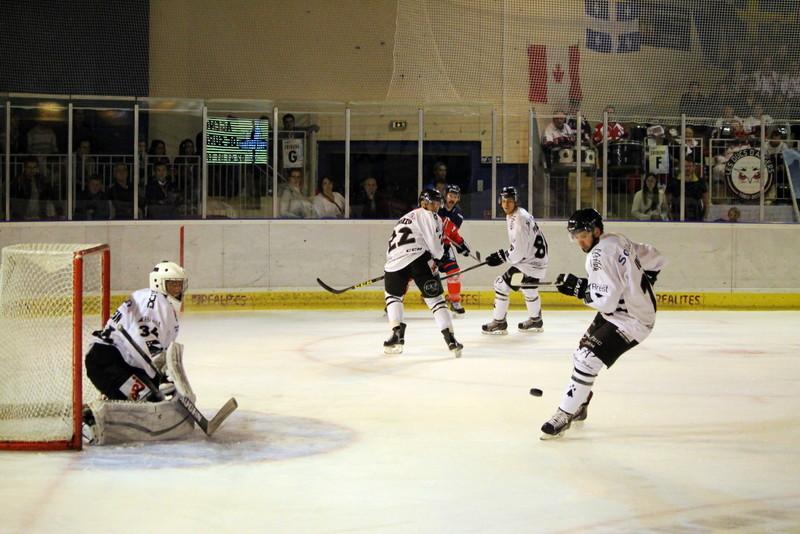 Angers  4 - 1 Brest 