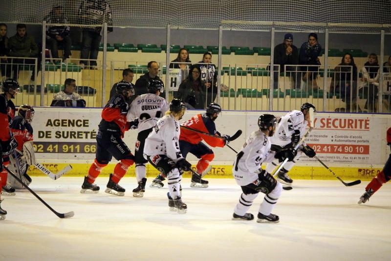 Angers  4 - 1 Brest 