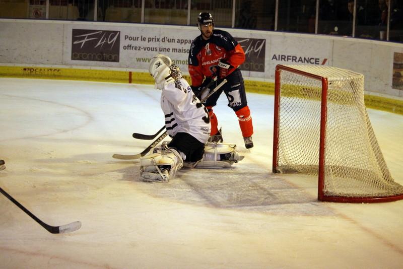 Angers  4 - 1 Brest 