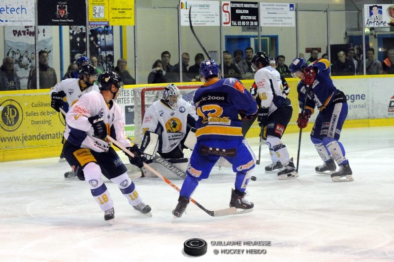 Dijon  4 - 2 Chamonix 