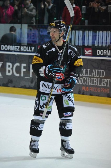 Photo hockey reportage 1er derby Romand pour Fribourg