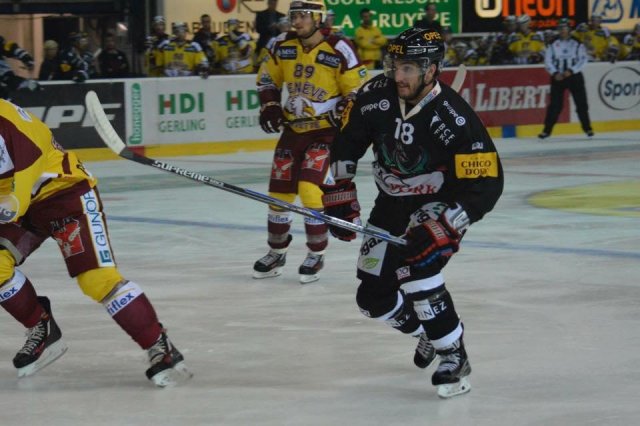 Photo hockey reportage 1er derby Romand pour Fribourg