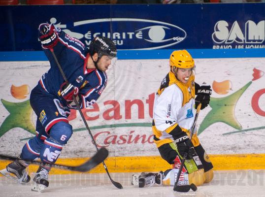 Grenoble  3 - 4 Strasbourg 
