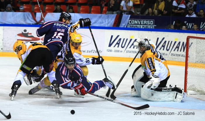 Grenoble  3 - 4 Strasbourg 