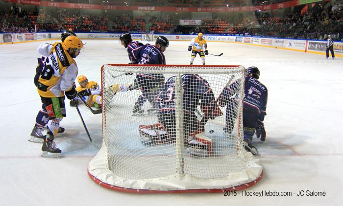 Grenoble  3 - 4 Strasbourg 