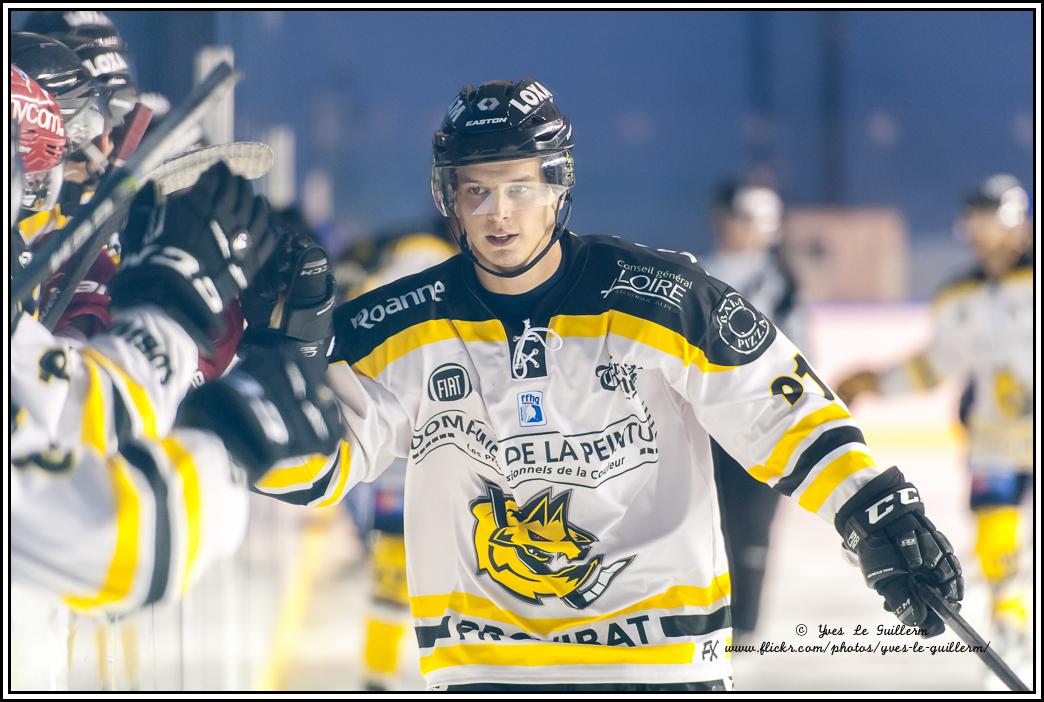 Paris (FV) 4 - 6 Roanne