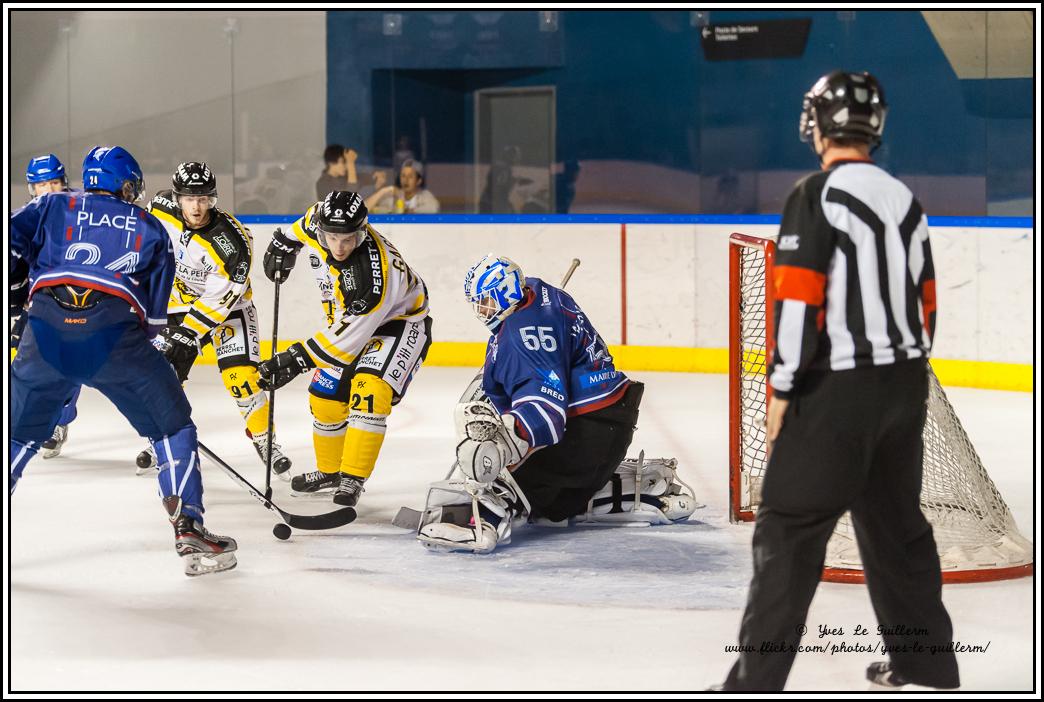 Paris (FV) 4 - 6 Roanne