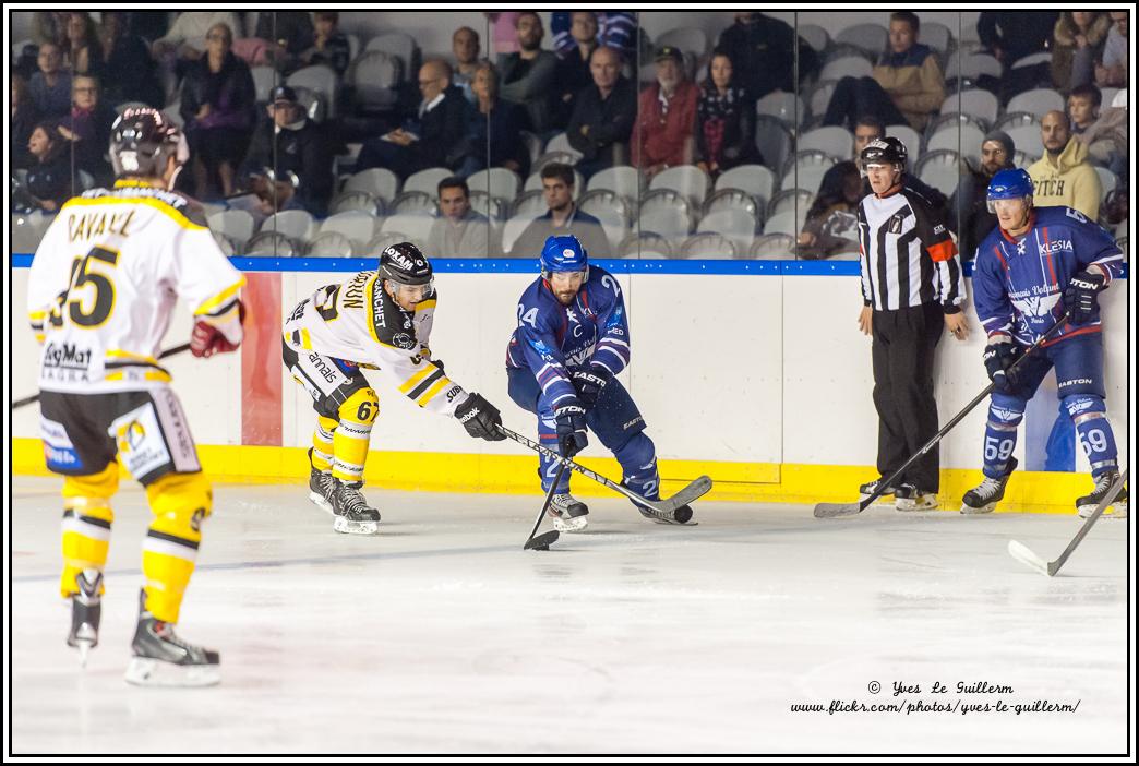 Paris (FV) 4 - 6 Roanne