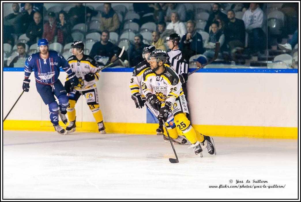 Paris (FV) 4 - 6 Roanne