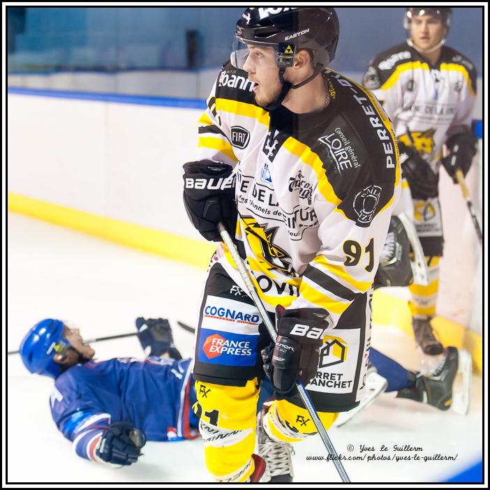 Paris (FV) 4 - 6 Roanne