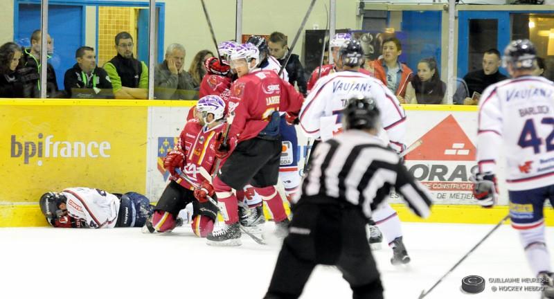 Dijon  1 - 6 Grenoble 