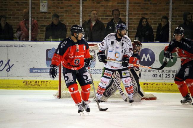 Angers  3 - 0 Caen 