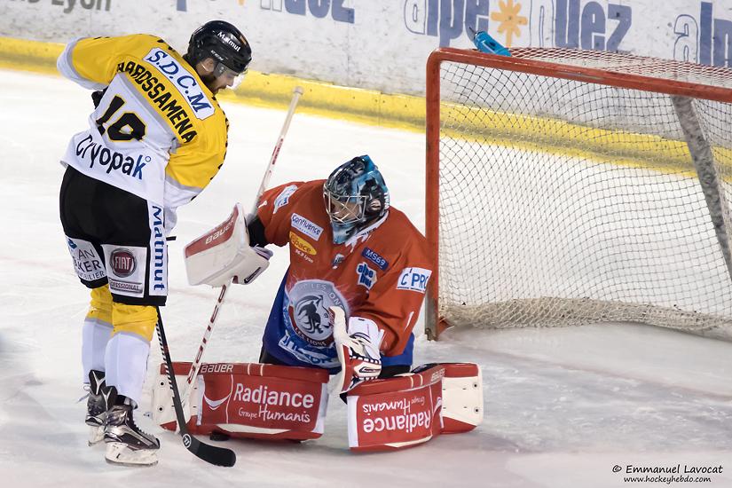 Lyon 1 - 8 Rouen