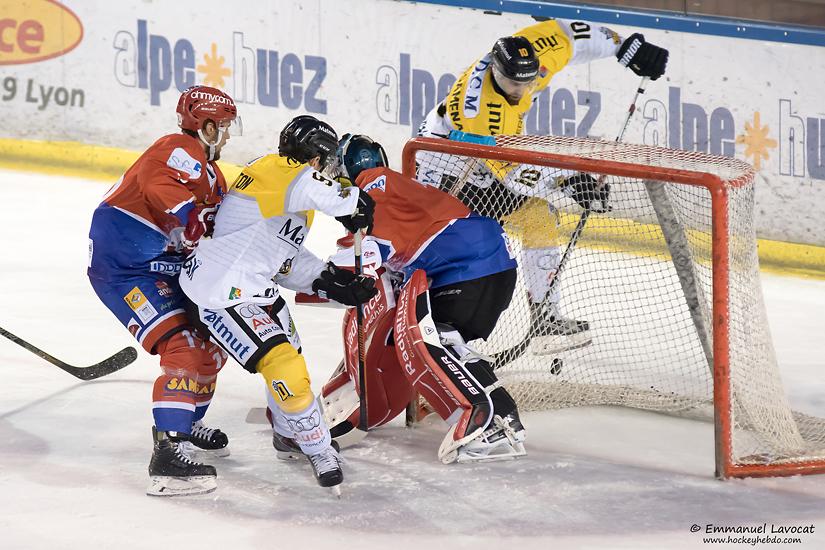 Lyon 1 - 8 Rouen