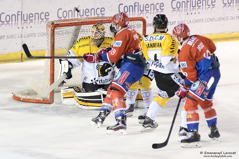 Lyon 1 - 8 Rouen