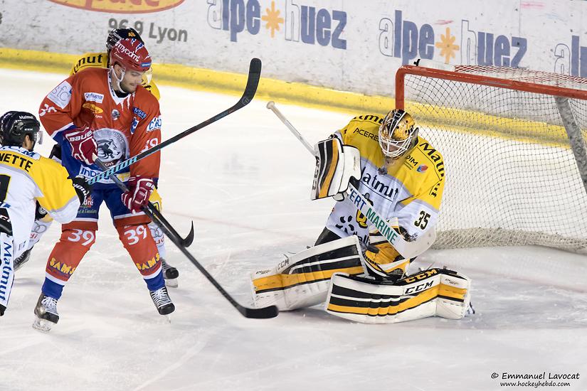Lyon 1 - 8 Rouen