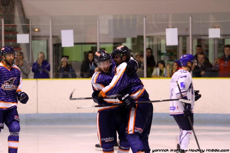 Clermont-Ferrand 4 - 9 Paris (FV)