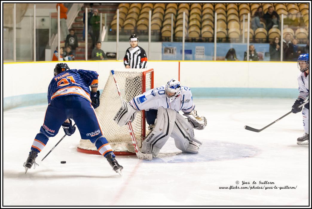 Clermont-Ferrand 4 - 9 Paris (FV)