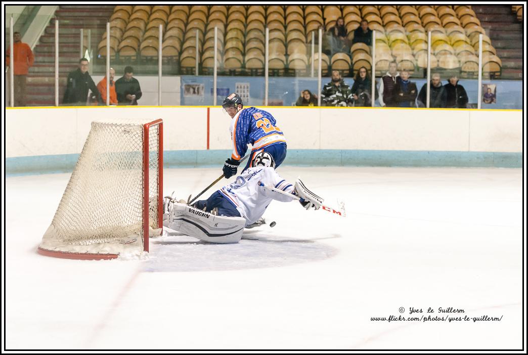 Clermont-Ferrand 4 - 9 Paris (FV)