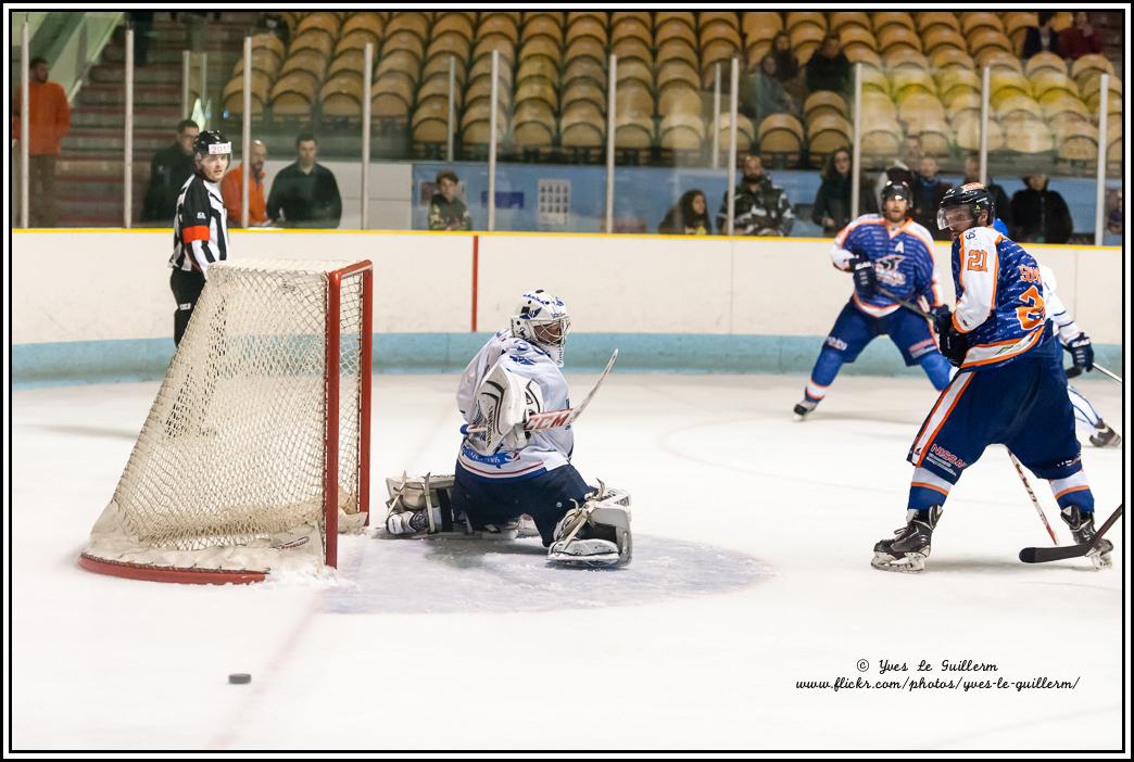 Clermont-Ferrand 4 - 9 Paris (FV)