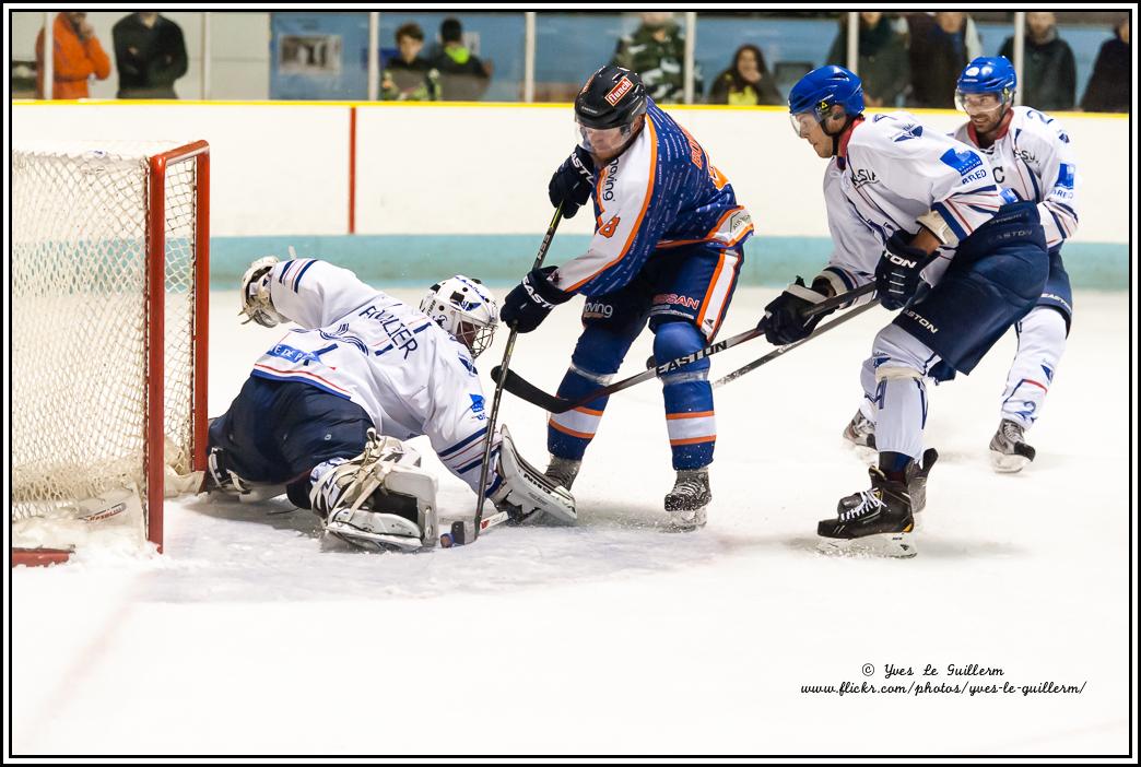 Clermont-Ferrand 4 - 9 Paris (FV)