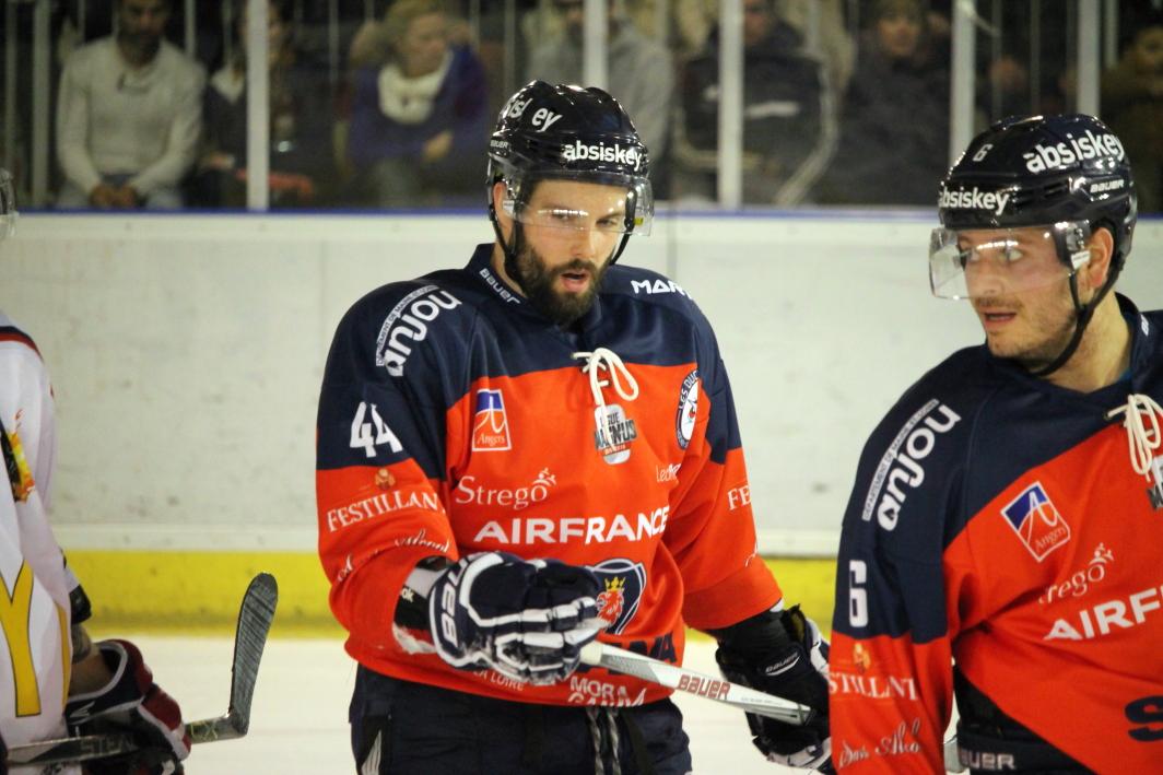 Angers  1 - 5 Grenoble 