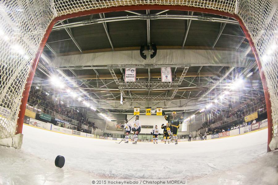 Strasbourg  3 - 1 Chamonix 