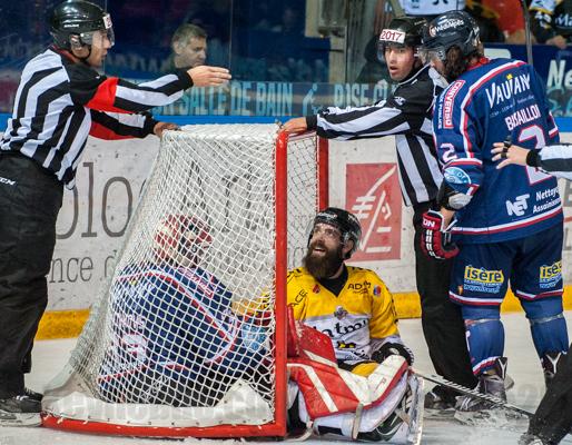 Grenoble  1 - 4 Rouen