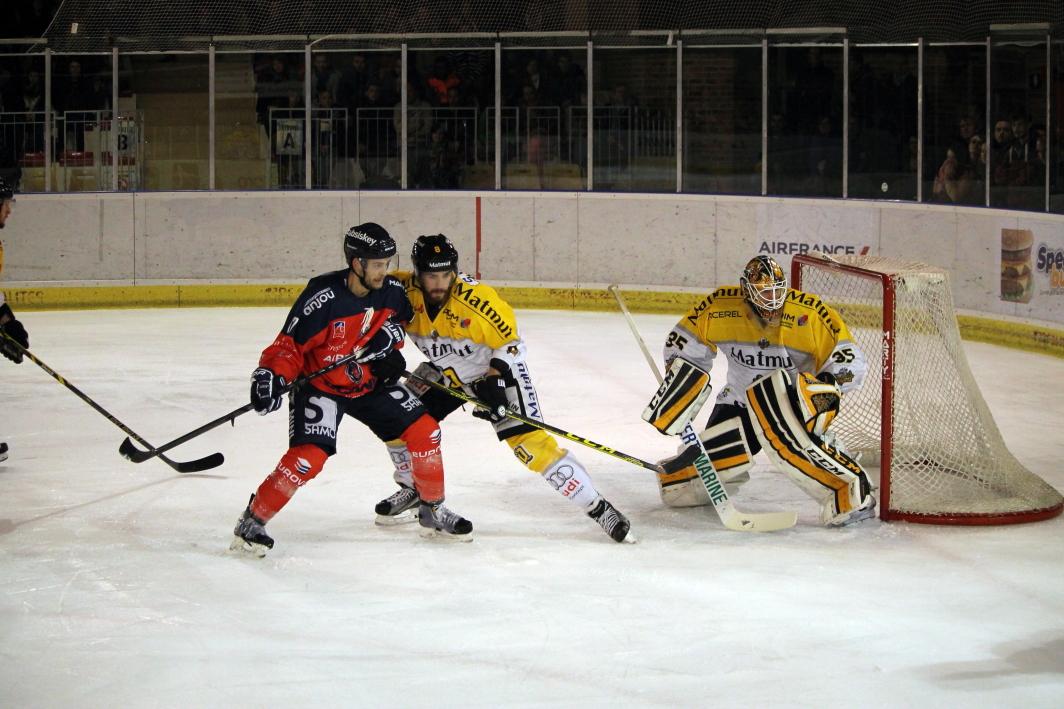 Angers  3 - 5 Rouen